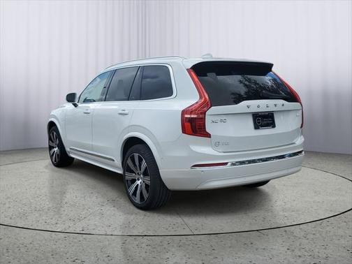 2024 Volvo XC90 Recharge Plug-In Hybrid T8 Ultimate Bright Theme 7-Seater