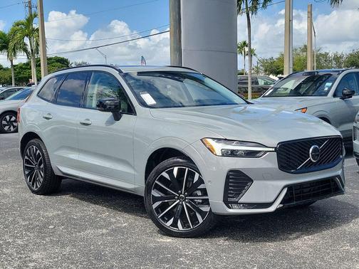 2026 Volvo XC60 B5 Ultra