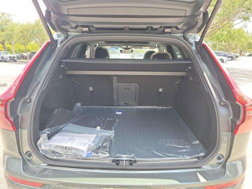 Forest Lake 2026 Volvo XC60 B5 Plus