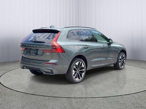 Forest Lake 2026 Volvo XC60 B5 Plus