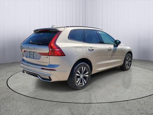 2025 Volvo XC60 B5 Core