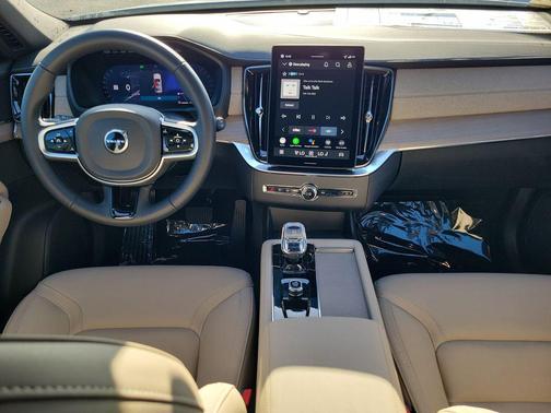 Crystal White Pearl 2026 Volvo XC90 Core, B6 AWD Gas (mild hybrid), Gasoline, Bright, 7 Seats