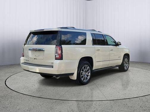 White Diamond Tricoat 2015 GMC Yukon XL 1500 Denali