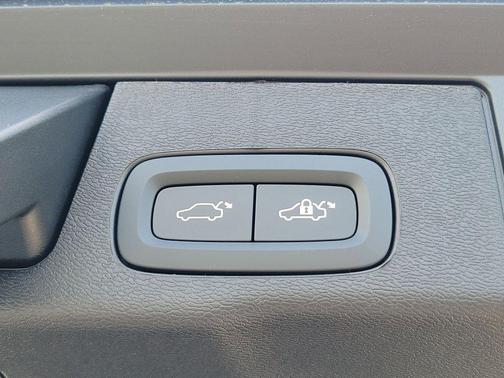 2026 Volvo XC60 Plug-In Hybrid Core, T8 AWD Electric/Gasoline, Dark