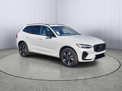2026 Volvo XC60 Plug-In Hybrid Core, T8 AWD Electric/Gasoline, Dark