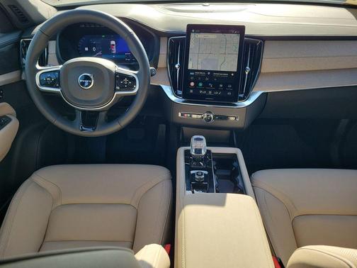 Crystal White Pearl 2026 Volvo XC90 Plus, B5 AWD Gas (mild hybrid), Gasoline, Bright, 7 Seats