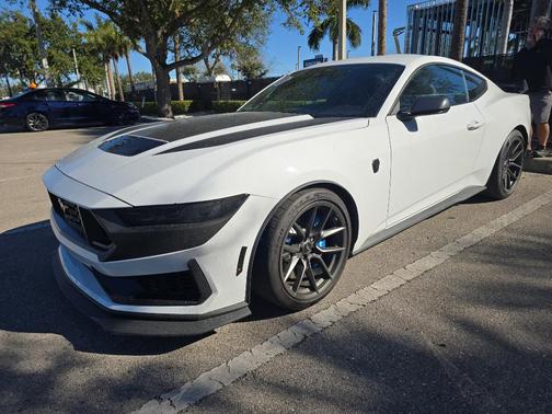 2024 Ford Mustang Dark Horse Fastback