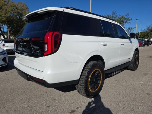 2025 Ford Expedition Tremor