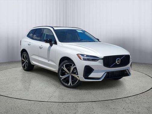 2025 Volvo XC60 Plug-In Hybrid T8 Ultra