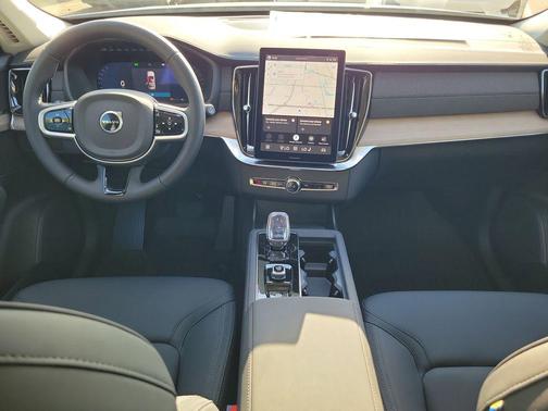 Crystal White Pearl 2026 Volvo XC90 Core, B5 AWD Gas (mild hybrid), Gasoline, Bright, 7 Seats