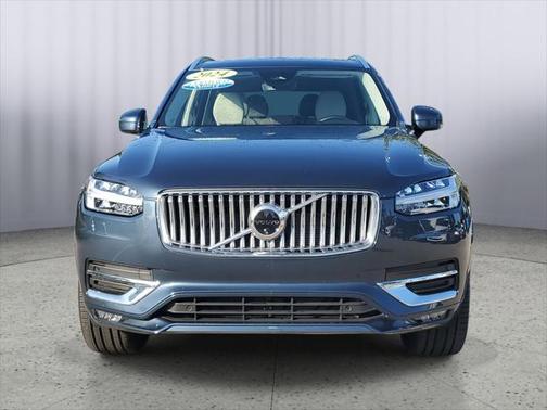 2024 Volvo XC90 B6 Plus Bright Theme 7-Seater