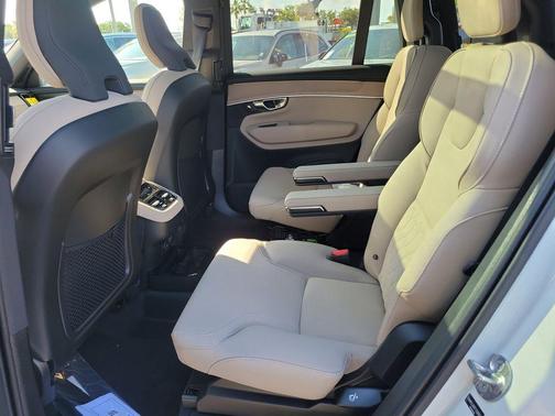 Crystal White Pearl 2026 Volvo XC90 Plus, B5 AWD Gas (mild hybrid), Gasoline, Bright, 6 Seats