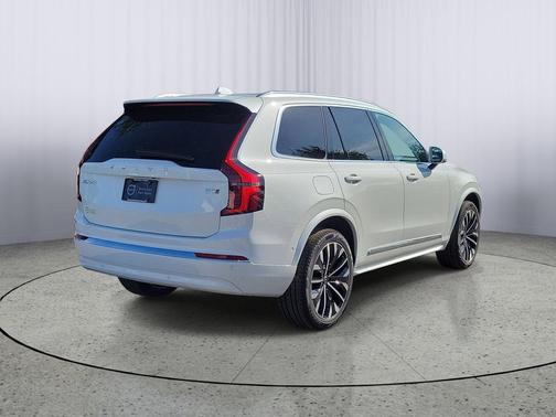 Crystal White Pearl 2026 Volvo XC90 Plus, B5 AWD Gas (mild hybrid), Gasoline, Bright, 6 Seats