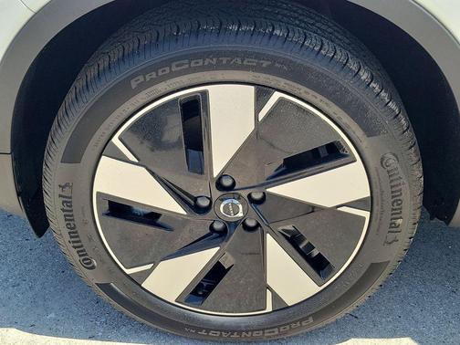 2024 Volvo C40 Recharge Pure Electric Twin Core