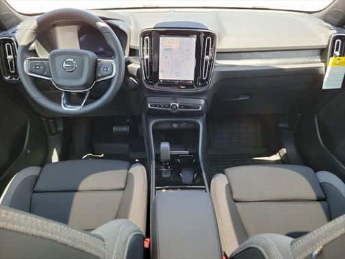 2024 Volvo C40 Recharge Pure Electric Twin Core
