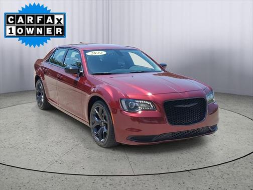 2022 Chrysler 300 Touring