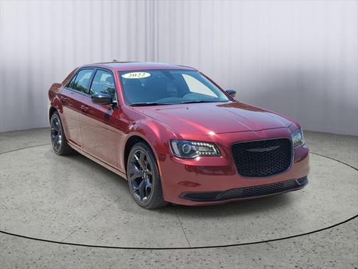 2022 Chrysler 300 Touring