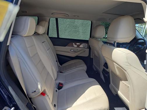 2022 Mercedes-Benz GLS 450 4MATIC