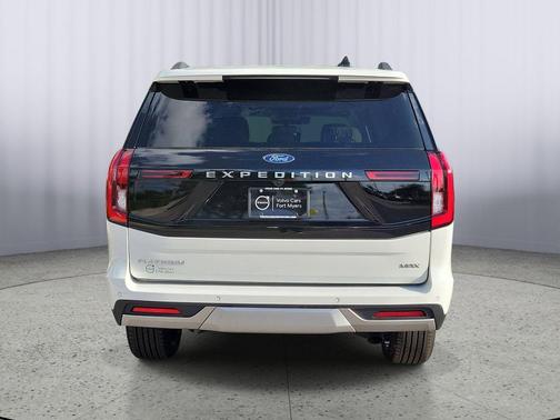STAR WHITE MET TRI-COAT 2026 Ford Expedition Max Platinum