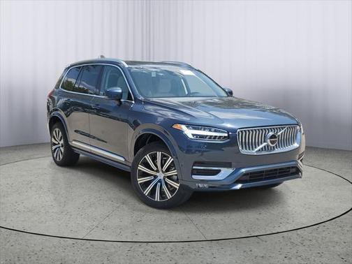 2025 Volvo XC90 B6 Plus 7-Seater