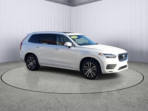 2020 Volvo XC90 T5 Momentum