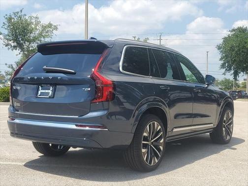 2025 Volvo XC90 Plug-In Hybrid T8 Plus 7-Seater