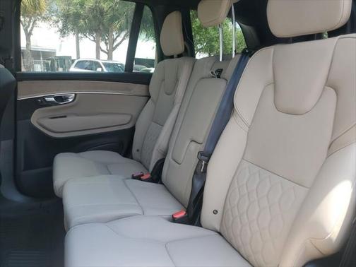 2025 Volvo XC90 Plug-In Hybrid T8 Plus 7-Seater