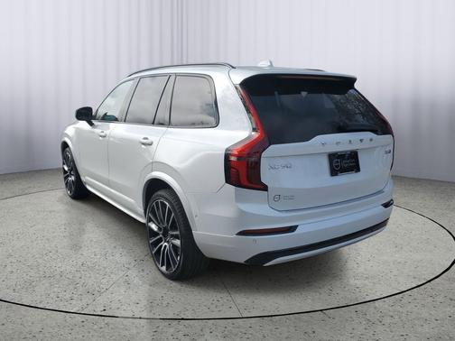 2026 Volvo XC90 Ultra Dark Theme, B6 AWD Gas (mild hybrid), Gasoline, 6 Seats