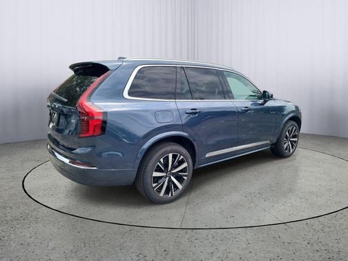 Denim Blue Metallic 2026 Volvo XC90 Core, B5 AWD Gas (mild hybrid), Gasoline, Bright, 7 Seats