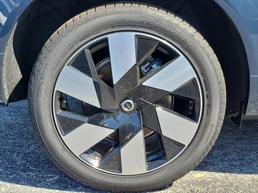 2025 Volvo XC60 Plug-In Hybrid T8 Plus