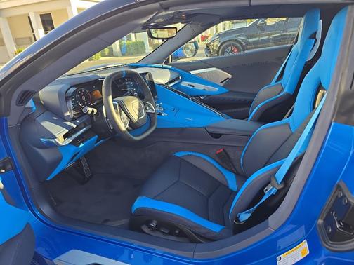 2024 Chevrolet Corvette Stingray w/3LT