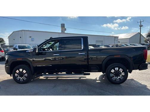 2024 GMC Sierra 2500 Denali