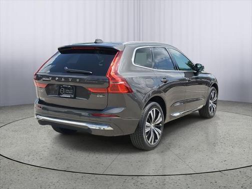 2022 Volvo XC60 B6 Inscription