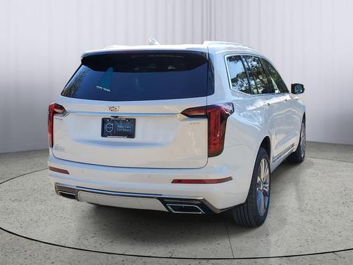 2025 Cadillac XT6 Premium Luxury FWD