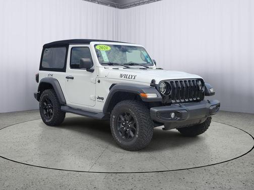 Bright White Clearcoat 2021 Jeep Wrangler Willys