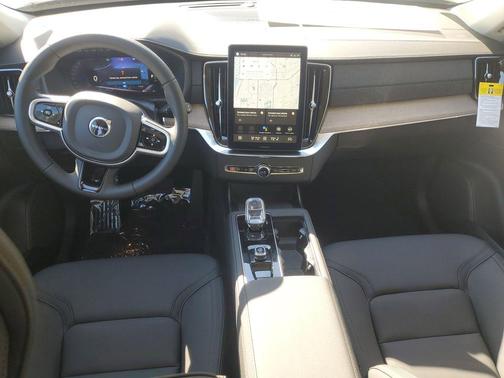 2026 Volvo XC90 B5 Plus 7-Seater