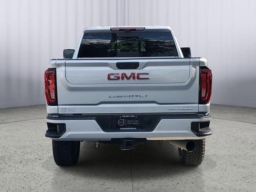 2023 GMC Sierra 2500 Denali Ultimate