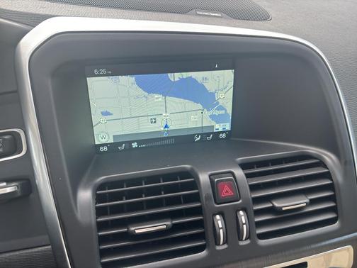 2016 Volvo XC60 T6 Drive-E Platinum