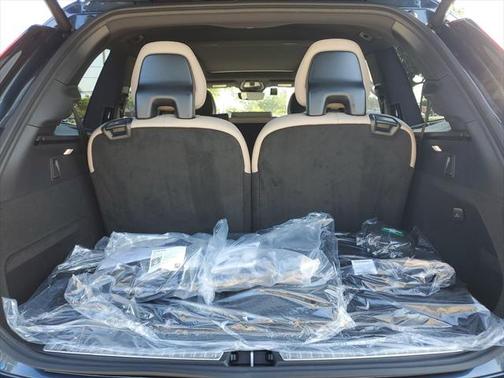 2025 Volvo XC90 Plug-In Hybrid T8 Ultra 7-Seater