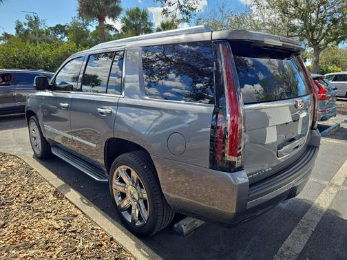 2020 Cadillac Escalade Luxury