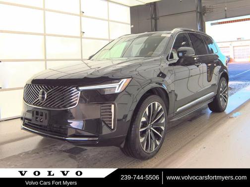 2025 Volvo XC90 B6 Plus 7-Seater