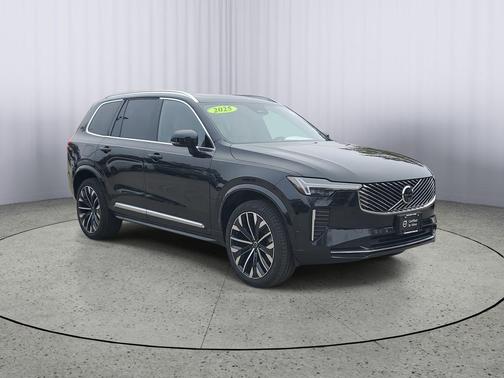 2025 Volvo XC90 B6 Plus 7-Seater