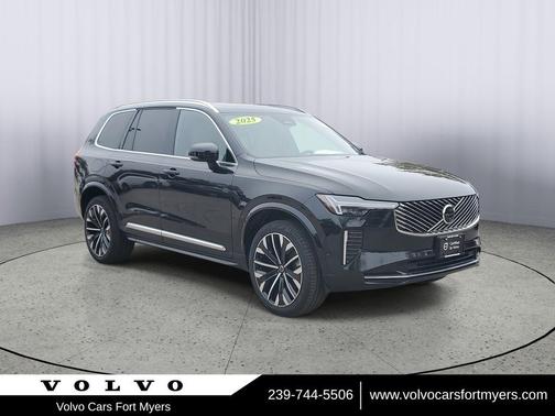 2025 Volvo XC90 B6 Plus 7-Seater