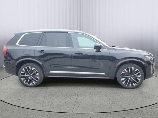 2025 Volvo XC90 B6 Plus 7-Seater
