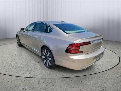 2024 Volvo S90 Recharge Plug-In Hybrid Ultimate