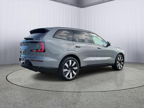 2025 Volvo EX90 Twin Motor Ultra