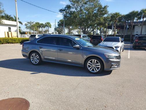 2018 Volkswagen Passat 2.0T SE