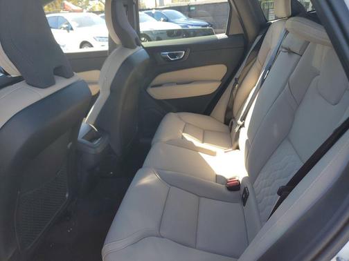 2026 Volvo XC60 B5 Core