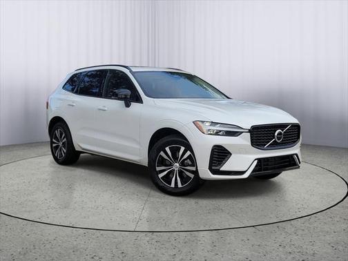 2025 Volvo XC60 Plug-In Hybrid T8 Core