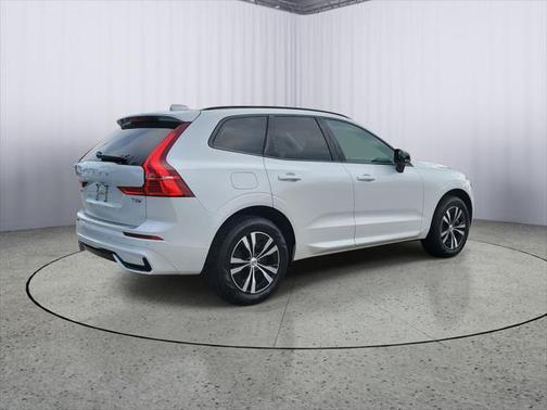 2025 Volvo XC60 Plug-In Hybrid T8 Core